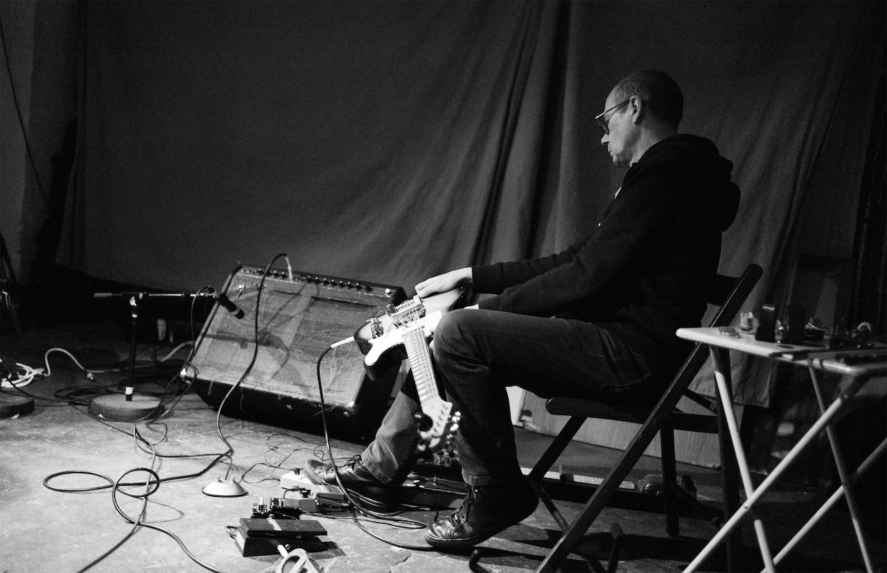 toop-guitar.b66383ff